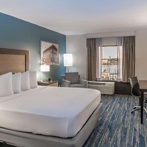 King Room River View Non-Smoking